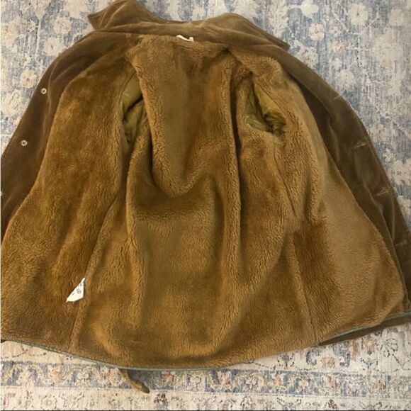 Vintage 1970’s corduroy belted men’s sporting jacket small 38/40 with faux fur - Picture 2 of 6